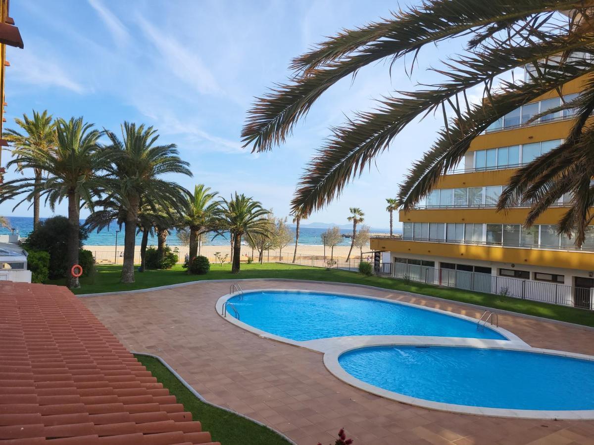 Superbe Apartement En Residence Avec Piscine Roses Buitenkant foto